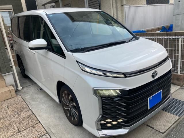 TOYOTA / VOXY