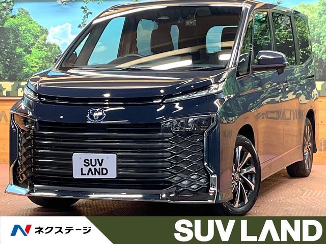TOYOTA / VOXY HYBRID