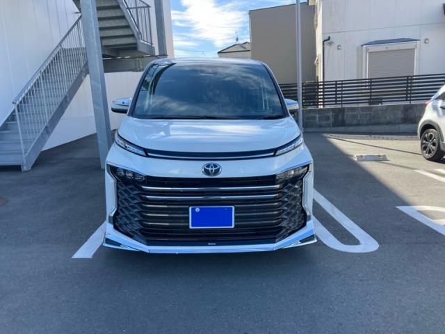 TOYOTA / VOXY