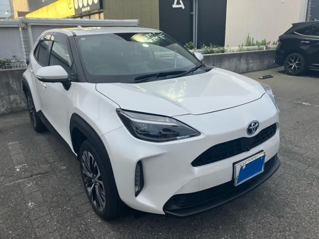 TOYOTA / YARIS CROSS HYBRID