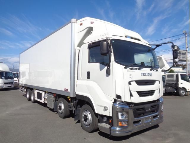 ISUZU / GIGA