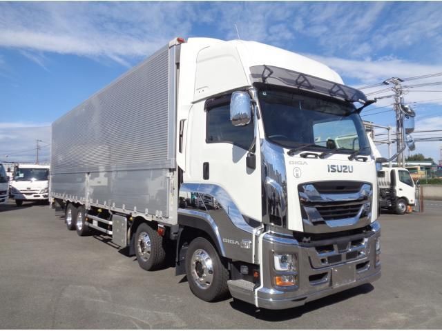 ISUZU / GIGA
