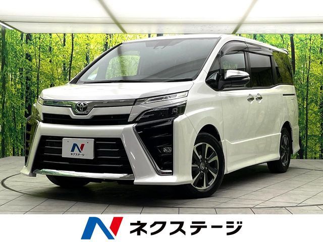 TOYOTA / VOXY