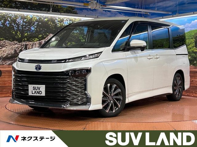 TOYOTA / VOXY HYBRID