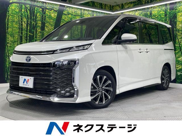 TOYOTA / VOXY HYBRID