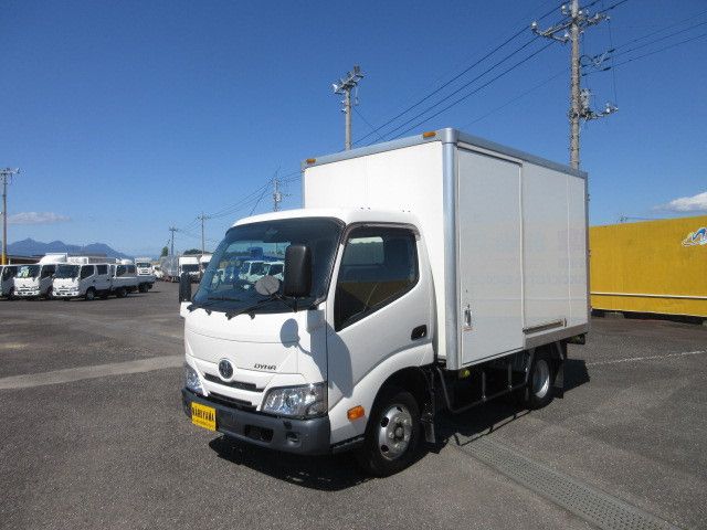 TOYOTA / DYNA