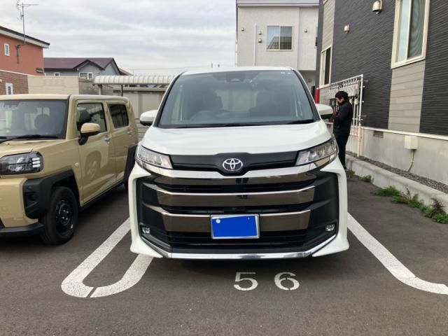 TOYOTA / NOAH 4WD