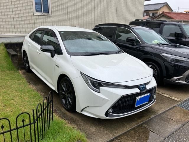 Japanese used car Ref# 1735168 TOYOTA / COROLLA sedan HYBRID 4WD