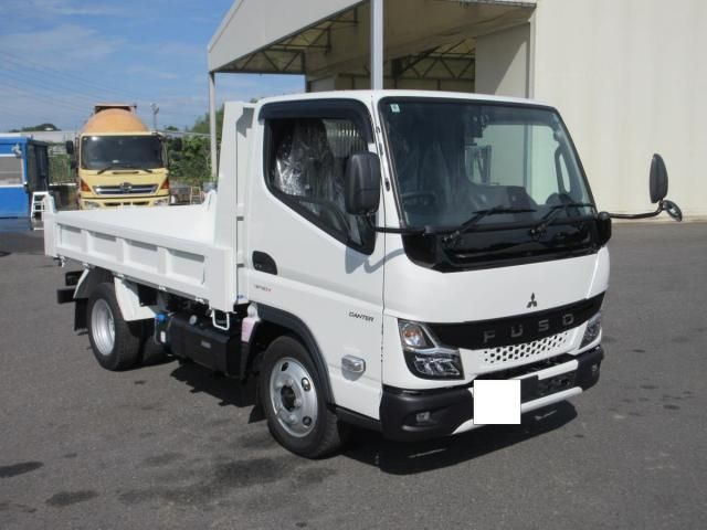 Japanese used car Ref# 1735353 MITSUBISHI / CANTER