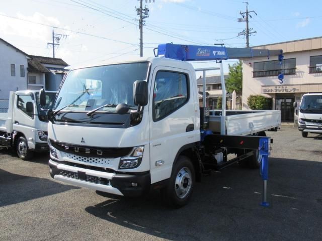 Japanese used car Ref# 1735692 MITSUBISHI / CANTER