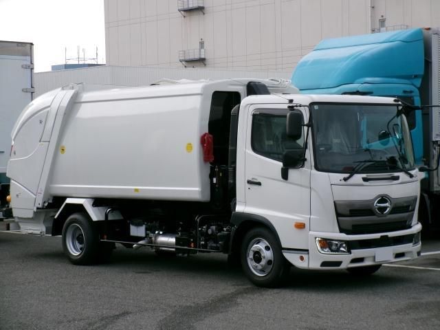 Japanese used car Ref# 1735695 HINO / RANGER