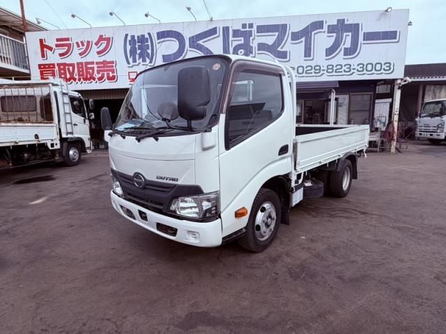 Japanese used car Ref# 1735696 HINO / DUTRO