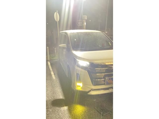 TOYOTA / NOAH
