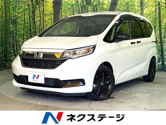 Japanese used car Ref# 1737474 HONDA / FREED HYBRID