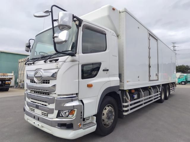 Japanese used car Ref# 1738002 HINO / PROFIA