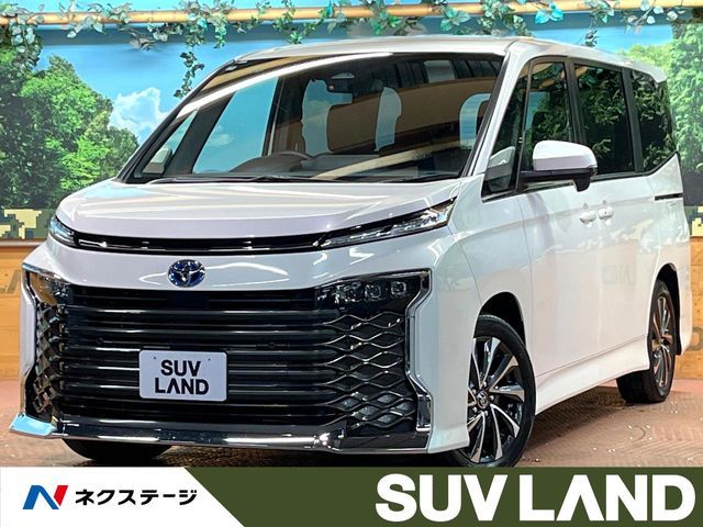 TOYOTA / VOXY HYBRID