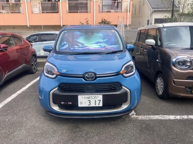 TOYOTA / SIENTA HYBRID
